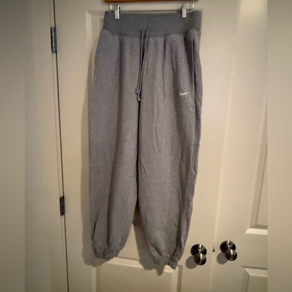 Nike Heather Gray Sweatpants Size Medium